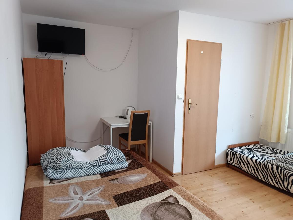 Pokoje Goscinne Heland Homestay *